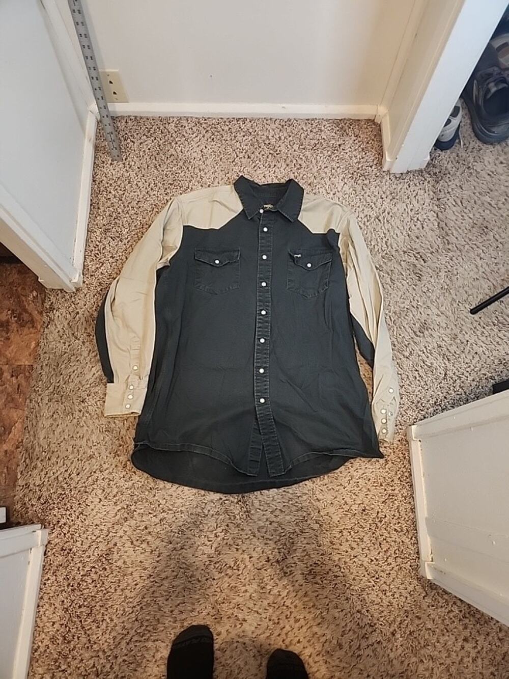 Vintage Wrangler Two Tone Pearl Snap Green And Tan XL?